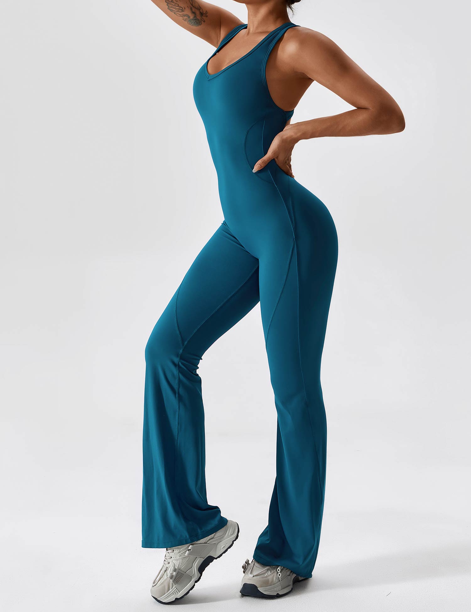 Yeoreo Open Back Flared Jumpsuit – YEOREO