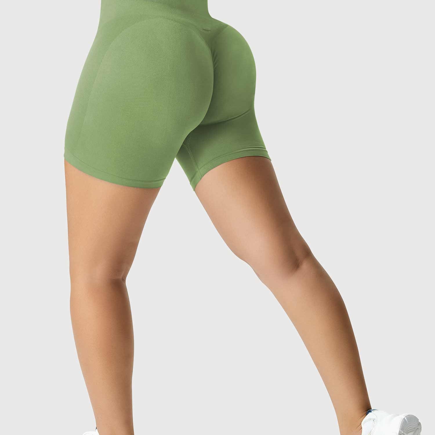 Yeoreo Amplify Seamless Shorts